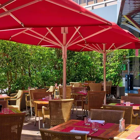 Moevenpick Hotel Geneva-2